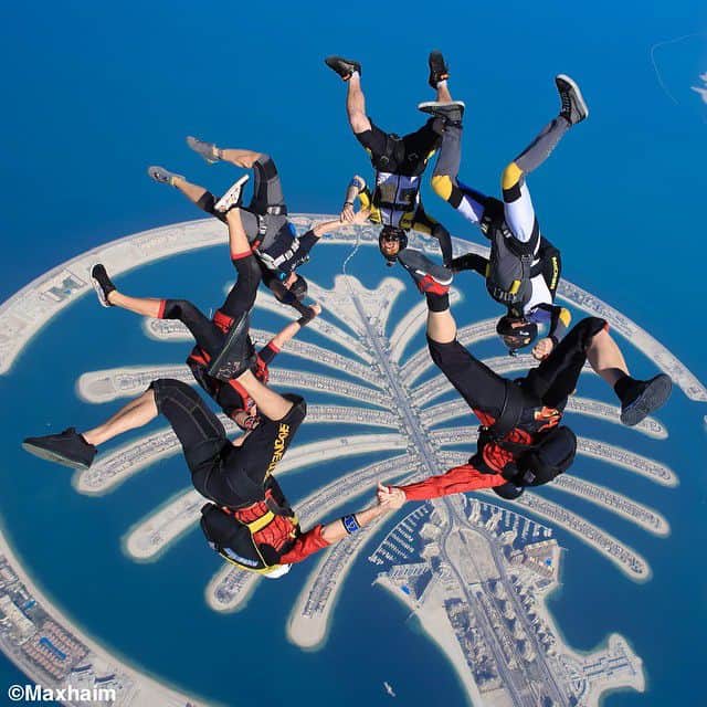 Прыжки с парашютом в Дубае