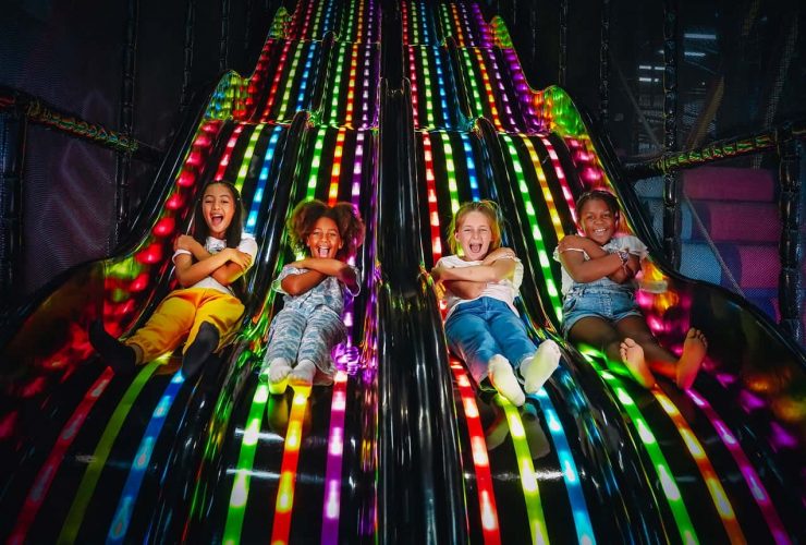 Все о Neon Galaxy в Dubai Parks and Resorts