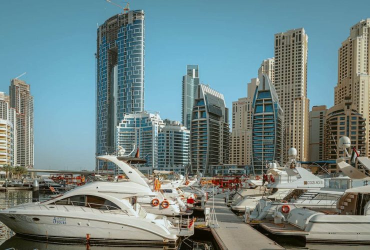 Погрузитесь в роскошь с лучшими яхтенными прогулками в Дубай Марине