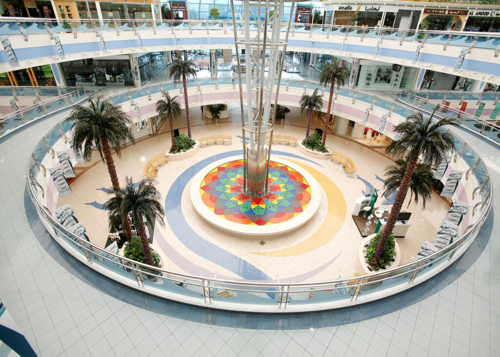 Marina_Mall_Fountain