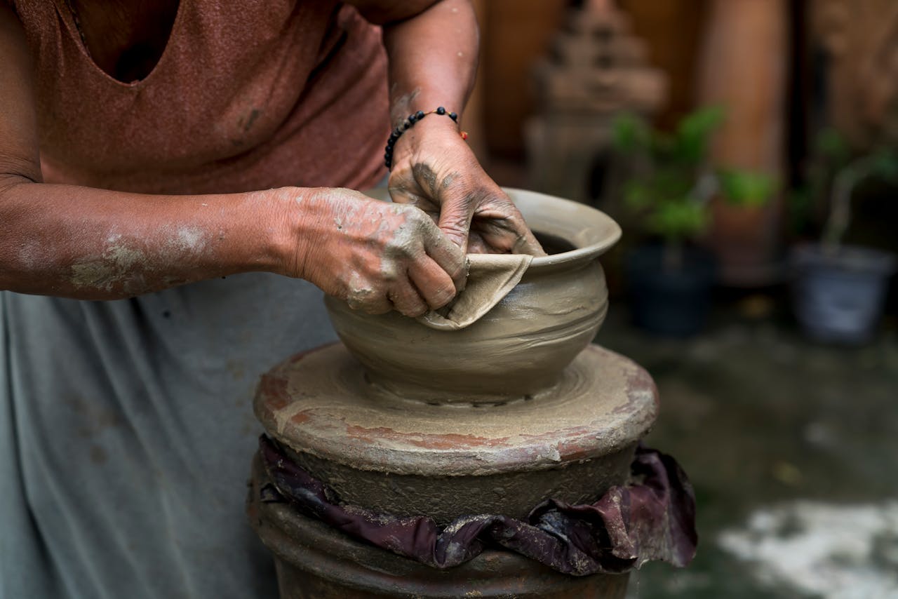 ABU DHABI POTTERY ESTABLISHMENT